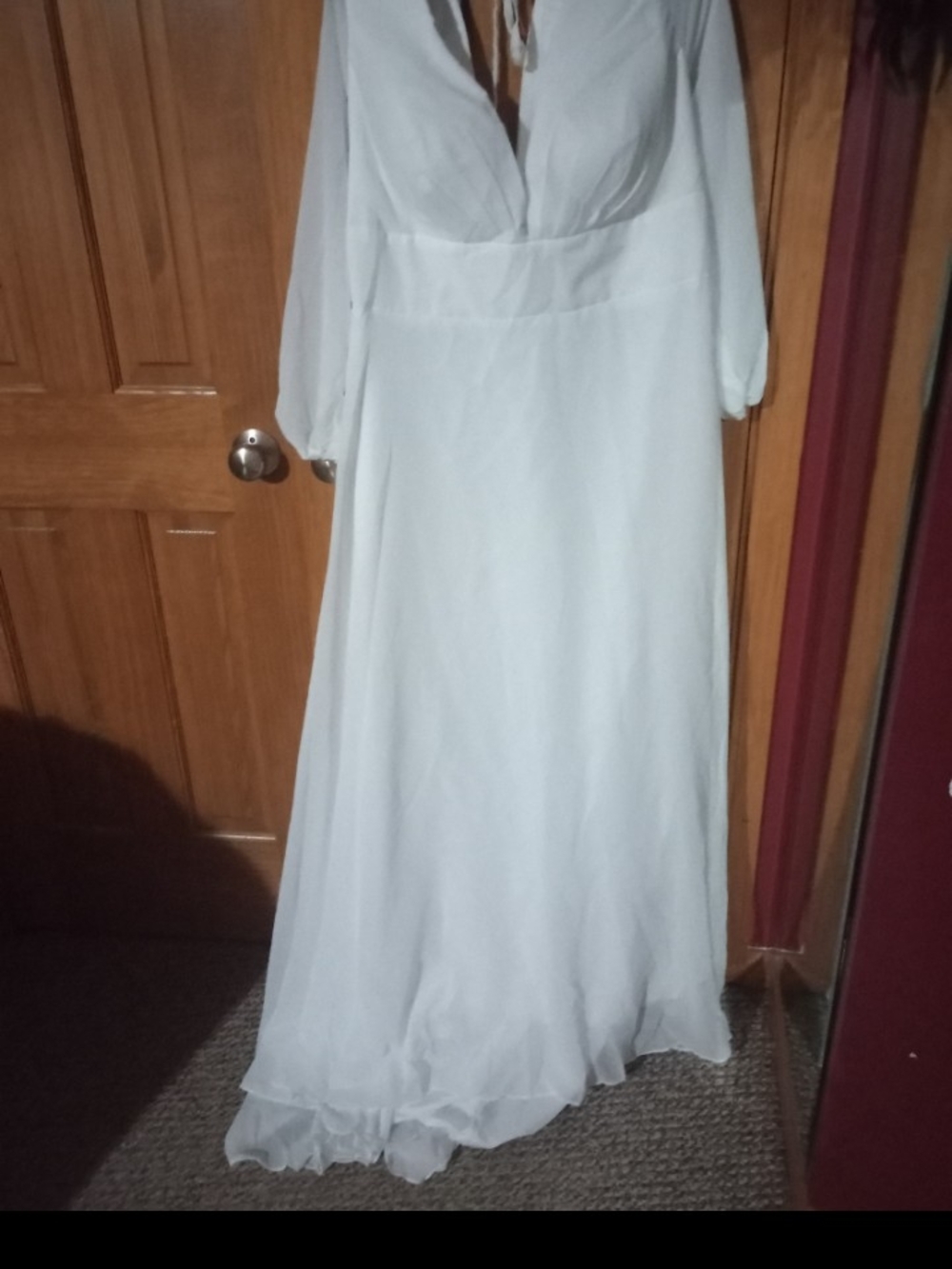 White Long Sleeve V-Neck Maxi Dress